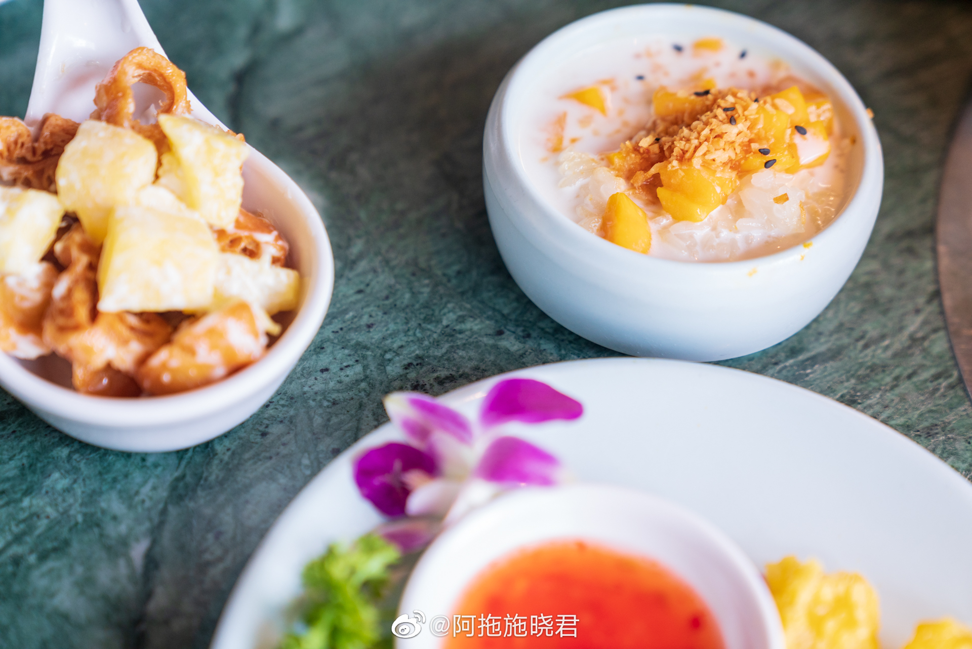 港股收盘(07.25) | 恒指下跌1.09% 结束五连涨 半导体股午后表现强劲 维立志博-B(09887)首挂飙升91%