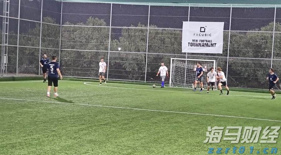 市政协常委开展专题视察活动