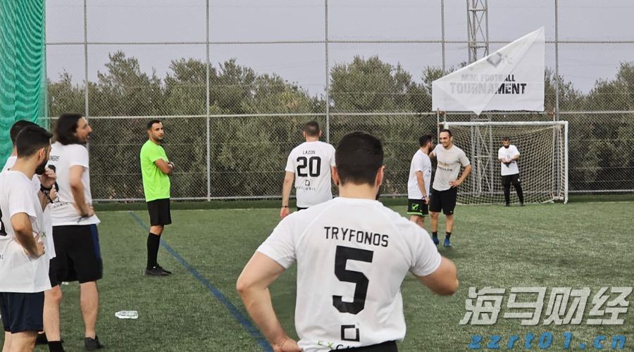 市政协常委开展专题视察活动