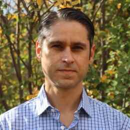 A股午评 | 沪指半日上涨0.48% 激战3600点 海南自贸区概念飙涨